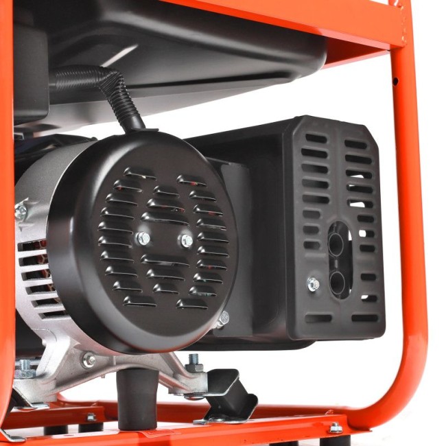 Бензиновый генератор Patriot GRS 6700 C Бензиновый генератор Patriot GRS 6700 C