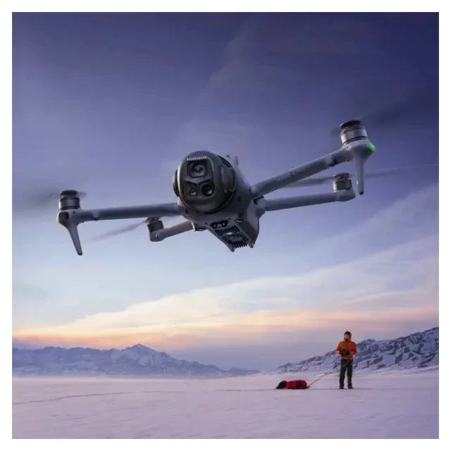 Квадрокоптер DJI Mavic 4 Pro Fly More Combo (DJI RC 2) комплект Квадрокоптер DJI Mavic 4 Pro Fly More Combo (DJI RC 2) комплект